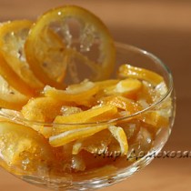 Цукаты из лимона присыпаем сахаром