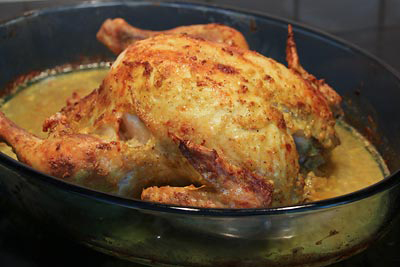Курица запеченная в маринаде готова