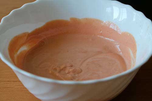 Соус для фаршированных перцев из сметаны и кетчупа